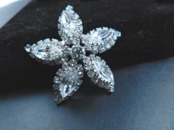 sherman star brooch good b